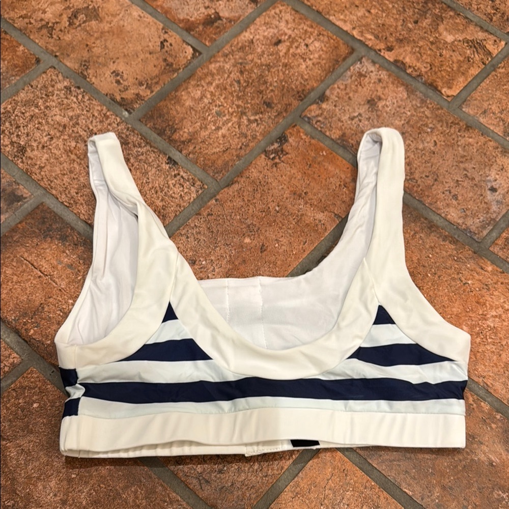 Beach Riot M Top - Picture 2 of 3